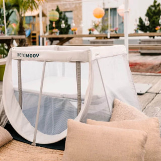 AeroMoov prenosivi krevetac, pesak 