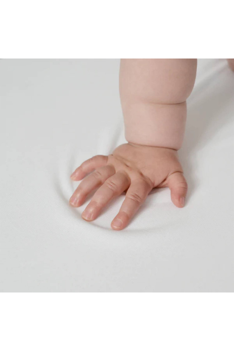 Shnuggle nepromočiva podloga za Moses kolevku 